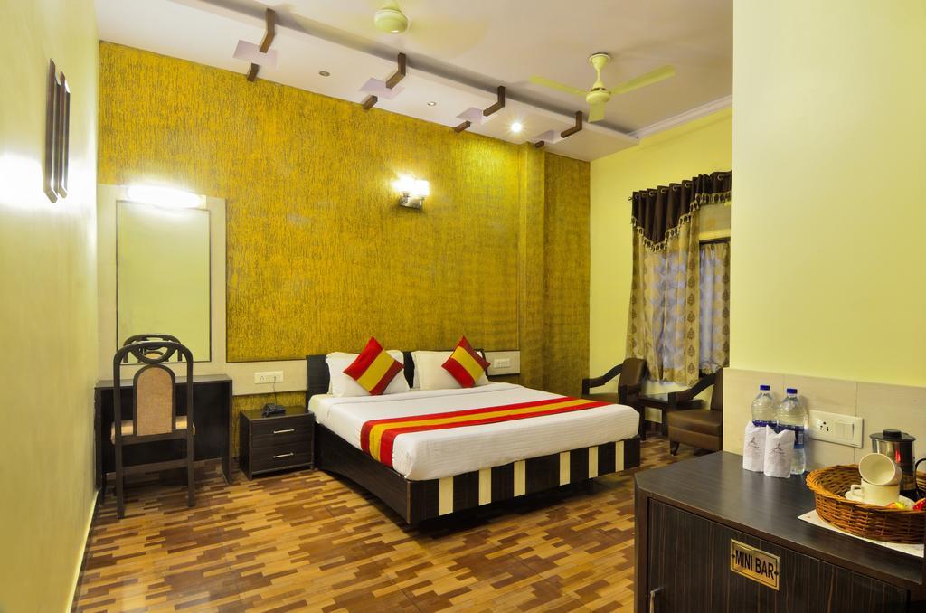 Hotel Roopa International Amritsar Luaran gambar