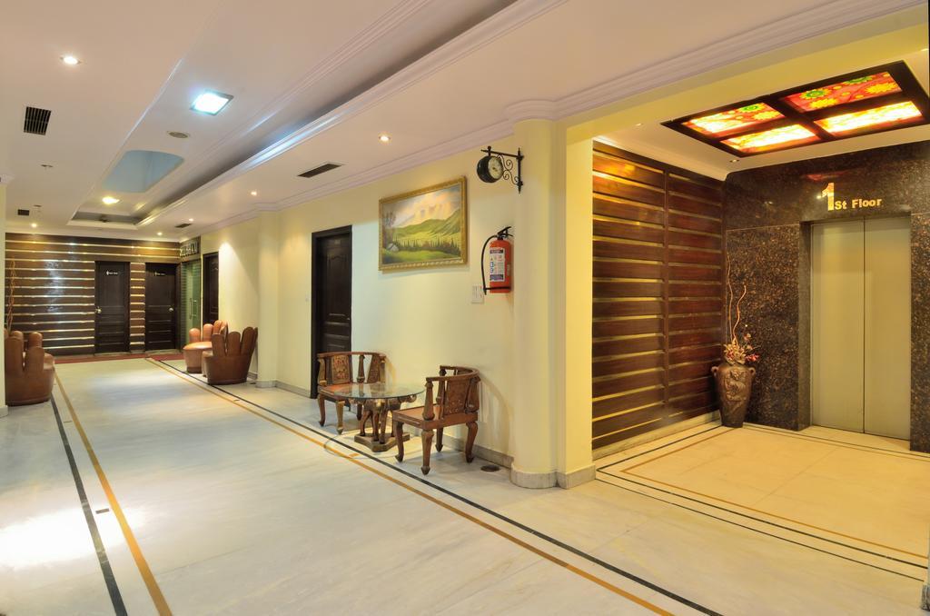 Hotel Roopa International Amritsar Luaran gambar